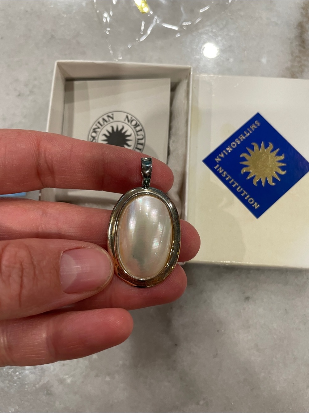 Sterling Silver Mother-of-Pearl Oval Pendant - Iridescent White